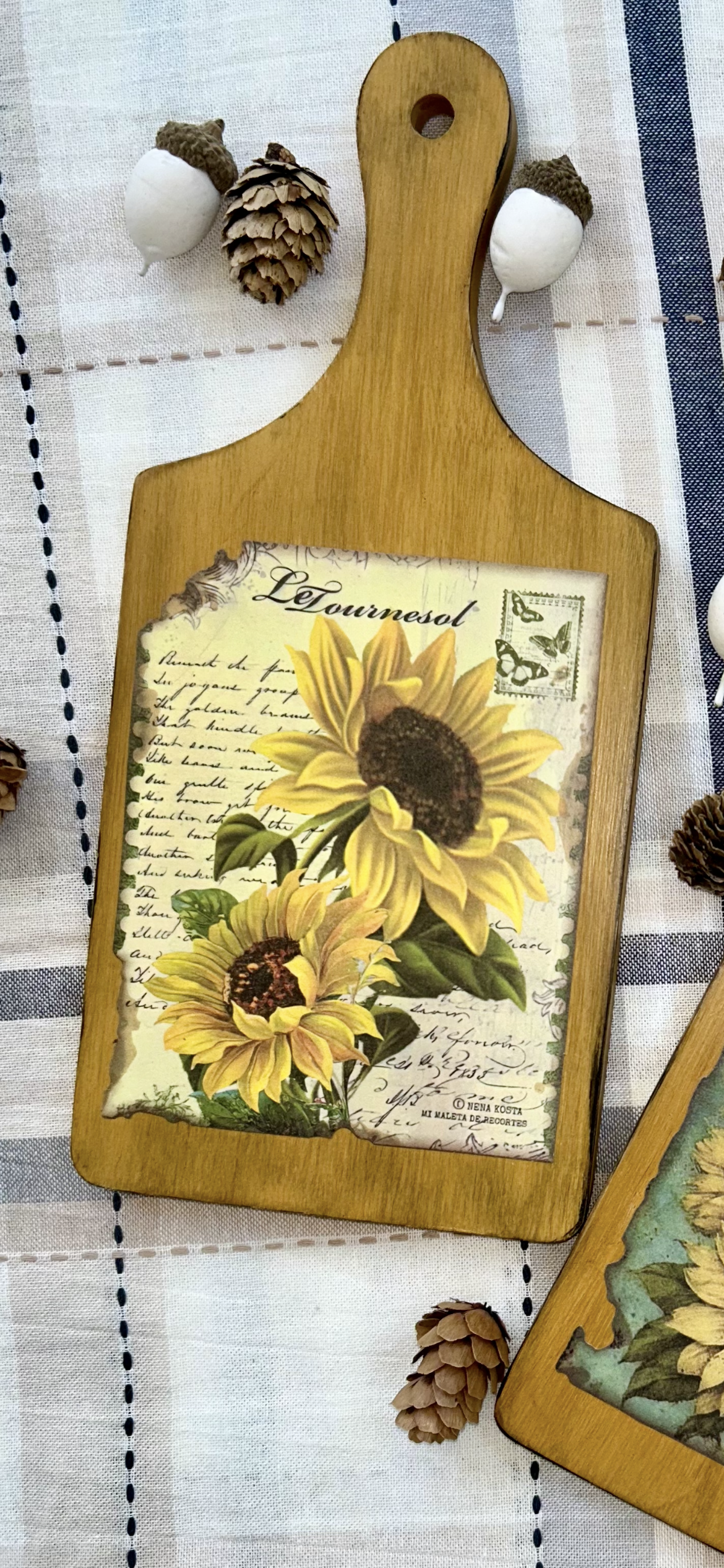 Individual Charcuterie Board (Antique Gold & Sunflower)