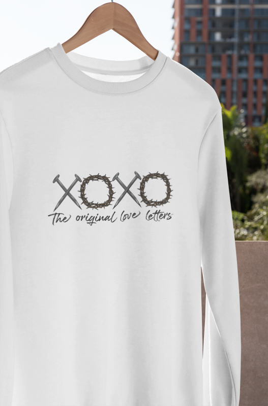 XOXO Gildan Fleece Sweatshirt